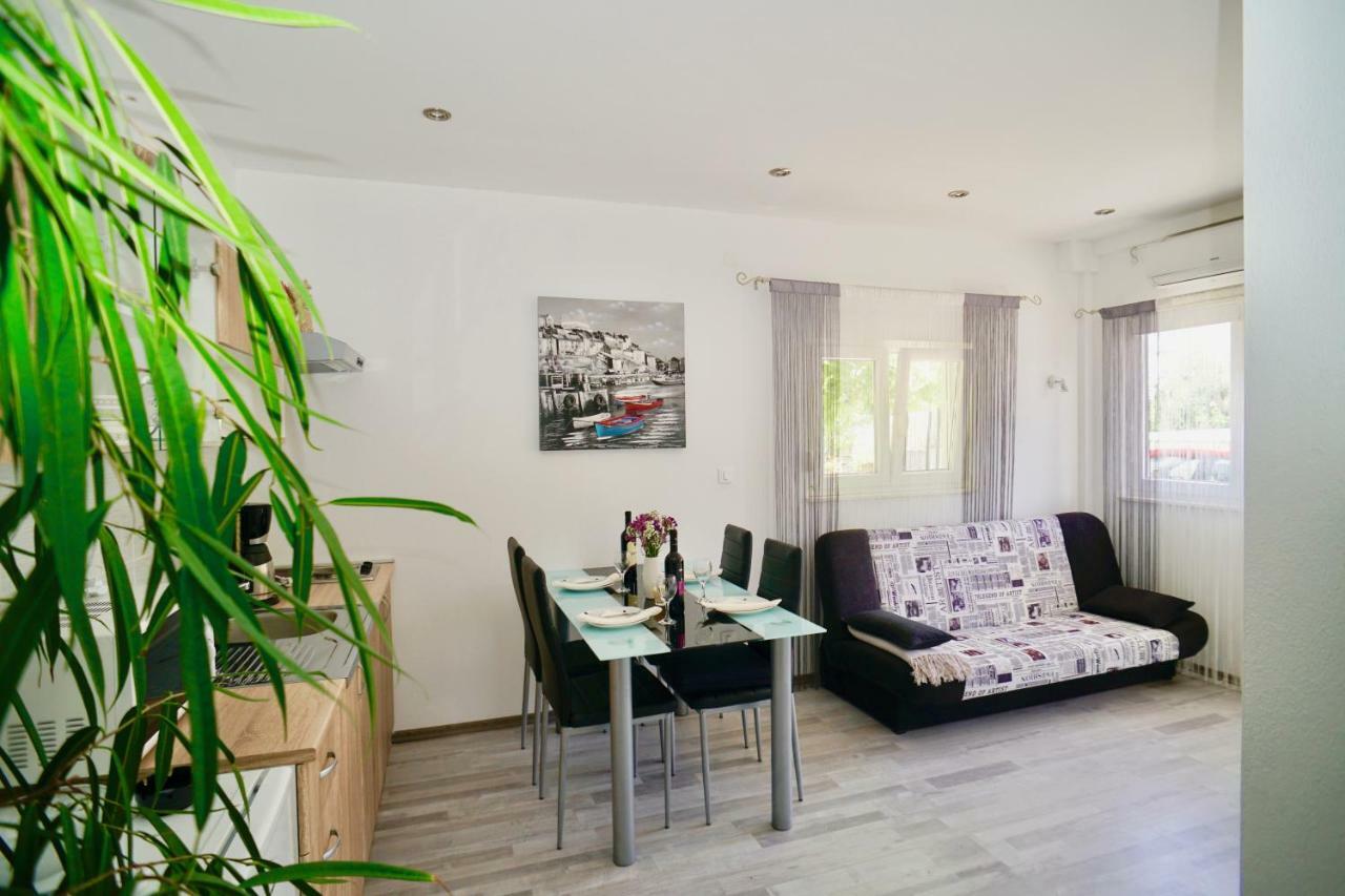 Apartments Bruna Trogir Extérieur photo