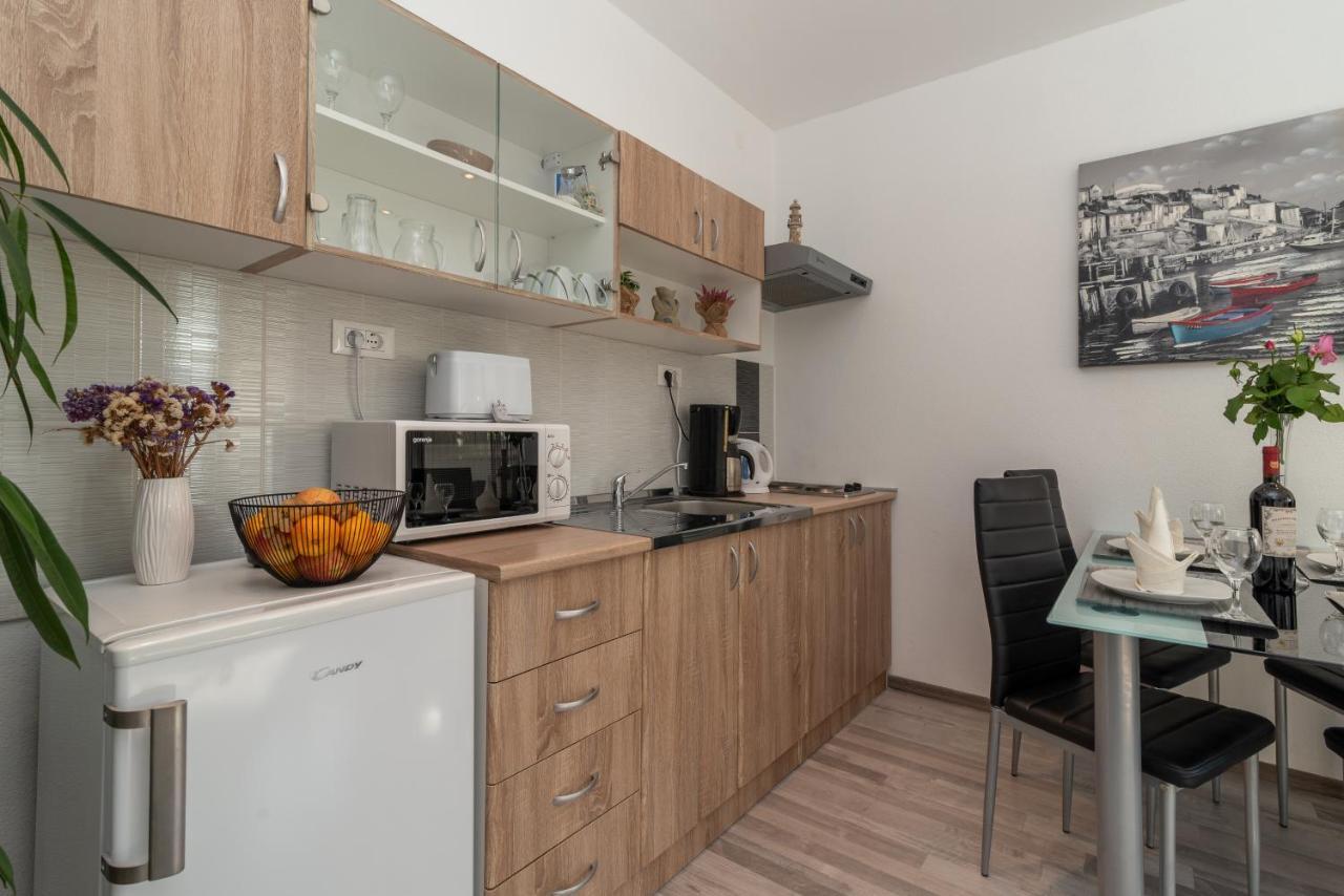 Apartments Bruna Trogir Extérieur photo